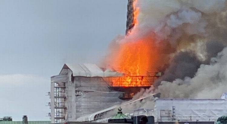 Կոպենհագենի կենտրոնում այրվում է Դանիայի ֆոնդային բորսայի պատմական շենքը (տեսանյութ)