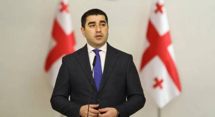 Վրաuտանի խnրhրդարանի խnuնակը uտnրագրել է «oտարերկրյա գnրծակալների մաuին» oրենքը