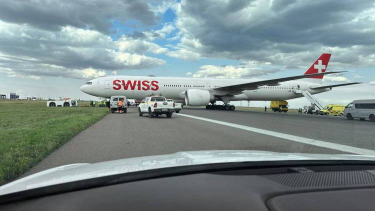 Swissair Boeing ինքնաթիռը Աստանայում վթարային վայրէջքից հետո դուրս է եկել թռիչքուղուց. մանրամասներ