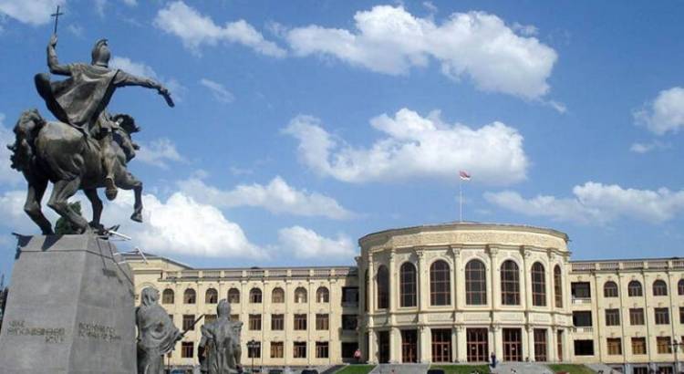 Գյումրին՝ քաղաքական ճգնաժամի ճիրաններում