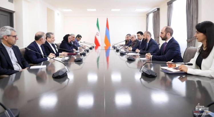 Կայացել է Արարատ Միրզոյանի և Իրանի ԱԳ նախարարի ընդլայնված կազմով հանդիպումը