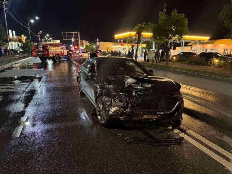 Բախվել են «Opel» և «Mazda» մակնիշների ավտոմեքենաները․ վիրավորներ կան