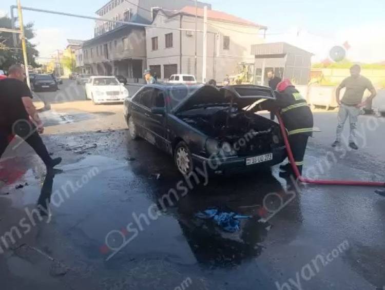 Ահազանգ է ստացվել, Մասիս քաղաքում մեքենա է այրվում