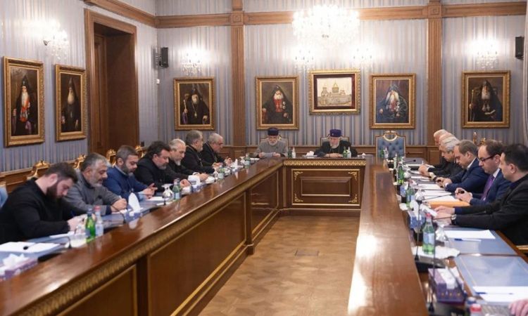 Ծանուցագրեր են հանձնվում Գերագույն Հոգևոր Խորհրդի եպիսկոպոս անդամներին՝ որպես մեղադրյալ ՔԿ ներկայանալու համար