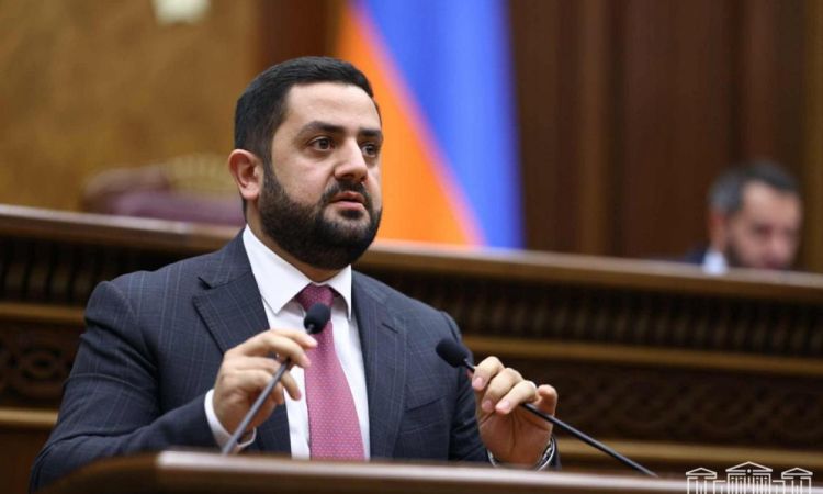 Ով է եղել Դավիթ Դանիելյանի ոտքի տակը փորողը․ «Հրապարակ»