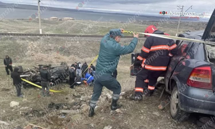  Շիրակի մարզում բախվել են «BMW» և «Opel» մակնիշի ավտոմեքենաները, կա 5 զոհ, 3 վիրավոր
