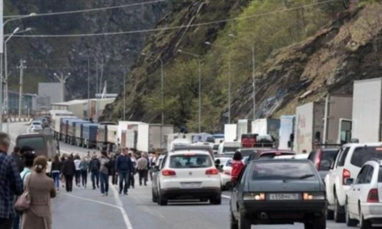 Քաոսային իրավիճակ, հայ վարորդներն անելանելի վիճակում են․ «Հրապարակ»