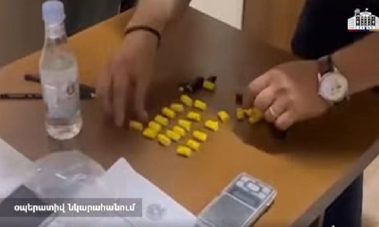 Երևանում 31-ամյա տղամարդ է ձերբակալվել, հայտնաբերվել է ավելի քան 60 գրամ մեթամֆետամին