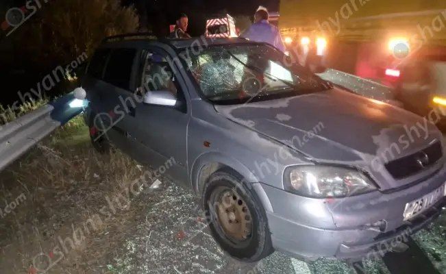 Երևան-Մեղրի ավտոճանապարհին բախվել են «Subaru»-ն, «Opel Astra»-ն և «Ford Transit»-ը․ կան վիրավորներ