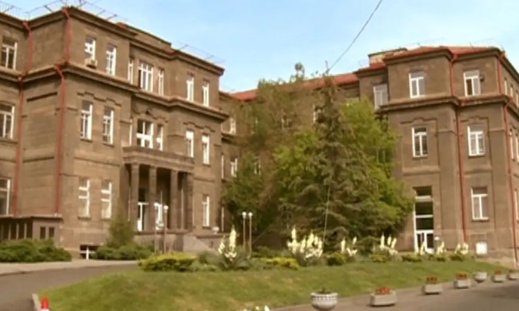 Միջադեպ՝ Երևանում, 20-ամյա երիտասարդ է տեղափոխվել հիվանդանոց, ոստիկանները ձերբակալել են 7 անձի
